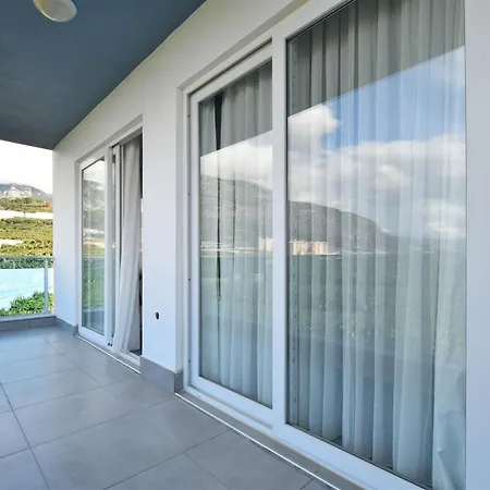 0032 Exodus Comfortable Furnished Flat In A Well-equipped Residential Complex